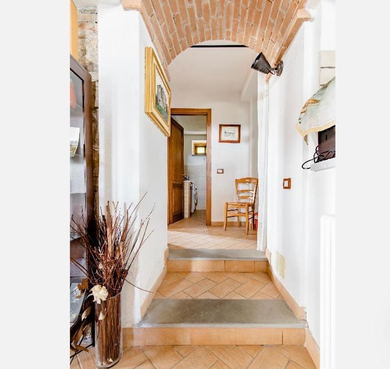 Agriturismo Angio Nel Cere Bracelli エクステリア 写真