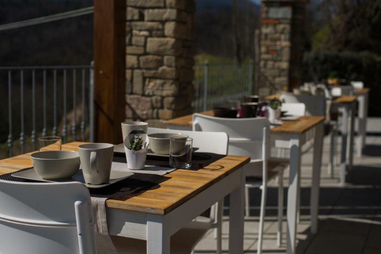 Agriturismo Angio Nel Cere Bracelli エクステリア 写真